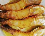 A picture of step 1 of Steamed Prawn/Sorshe Bhapa Chingri.