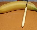 A picture of step 1 of Banana chaat decoration.