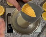 Foto del passaggio 8 della ricetta Ciambella al Limone con Ciliegie