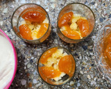 Foto del paso 9 de la receta: 🌟 Triffle de damascos 🌟 Postre en vaso en capas: bizcochuelo, crema de queso y damascos en almíbar 🌟