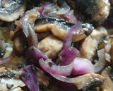 Une image de l'étape 3 de Tarte fine champignons oignons rouges.