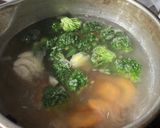 Foto langkah ke 3 dari resep Sop sayur sohun.