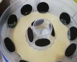 Foto langkah ke 3 dari resep Pudding Caramel Oreo.