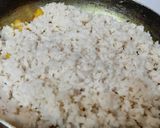 A picture of step 5 of Batata poha.