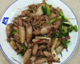 Foto langkah ke 3 dari resep Tumis cumi asin.