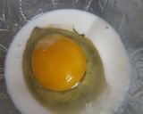A picture of step 3 of Egg omelet recipe.