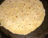 A picture of step 3 of Besan ki Roti / Paratha.