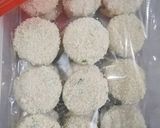 A picture of step 4 of Chicken cheese kabab.