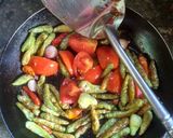 Foto langkah ke 6 dari resep Sambel terasi goreng.