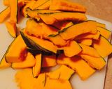 A picture of step 1 of Fried Winter Squash.