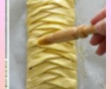 Foto del paso 5 de la receta: Trenza de hojaldre rellena de atún y bechamel