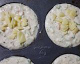 A picture of step 8 of Savoury Cheese Muffins.