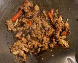 รูปขั้นตอนการทำที่ 4 ของ กะเพรามาม่า+หมูสับ