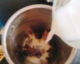 A picture of step 1 of Peanuts Butter Brownie Milkshake 😋.