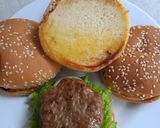 Foto langkah ke 5 dari resep Burger daging sapi.