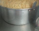Foto langkah ke 7 dari resep Cheese Chiffon Cake.