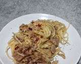 Foto langkah ke 4 dari resep Spaghetti Aglio e Olio with sliced beef.