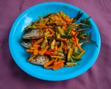Foto langkah ke 4 dari resep Ikan Goreng Bumbu Acar Kuning.