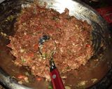 Foto del paso 2 de la receta: Hamburguesas caseras con chorizo colorado