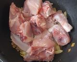A picture of step 2 of Chicken kassa.