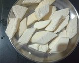 A picture of step 1 of Shahi paneer.