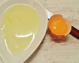 Foto del paso 6 de la receta: Sopa de pollo con fideos y yema de huevo