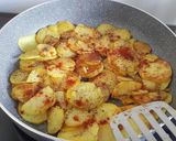 Foto langkah ke 4 dari resep Bratkartoffeln khas Jerman (Kentang Tumis).