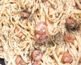 Foto langkah ke 8 dari resep Creamy Shrimp Alfredo Pasta.