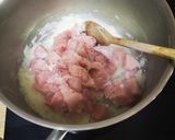 Tárkonyos sertésragu leves recept fázis 1 fotója