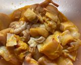 Gambar langkah 1 resipi Ayam Goreng Kunyit.