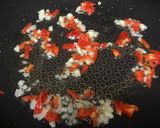 Foto langkah ke 6 dari resep Rice Paper Spring Rolls.