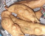 मिर्ची का भजिया (mirchi ka bhajiya recipe in Hindi) रेसिपी चरण 2 फोटो