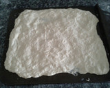 Foto del paso 3 de la receta: Pizza casera de pepperoni