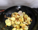 Hình bước làm 4 của món Mì Căn Xào Nghệ Và Lá Hẹ Chay