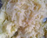 A picture of step 1 of Aloo Rosti with kheera curd.