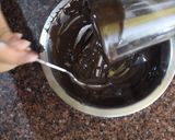 A picture of step 3 of Loaded shake/ Chocolate Milk shake.