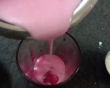 A picture of step 3 of Rose lassi.