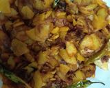 A picture of step 1 of Fried potatoes with onion#5orlessingredientschallenge.