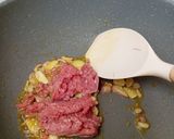 Foto langkah ke 2 dari resep Nasi Goreng Bolognese.