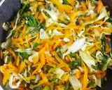 Foto langkah ke 4 dari resep Omelet Sayur.