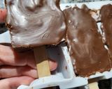 Foto del paso 3 de la receta: Paletas decoradas sin gluten