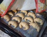Foto del paso 6 de la receta: Medialunas Caseras de Manteca (económica)