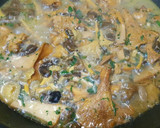 Foto del paso 10 de la receta: Solomillo con revuelto de fredolics y espárragos trigueros