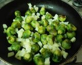 Foto del paso 6 de la receta: Coles de bruselas con patatas