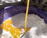 A picture of step 4 of Fried fish bread.