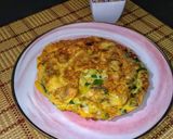 Gambar langkah 3 resipi Leek Omelette.