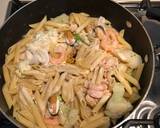 Creamy pesto pasta with mixed seafood recipe step 6 photo