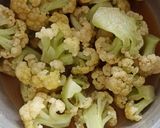 Foto langkah ke 2 dari resep Bunga Kol Spicy Crispy.