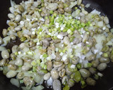 Foto del paso 5 de la receta: Recetas de festes de la Magdalena 3. Tortilla de habas