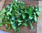 Une image de l'étape 3 de Poivrons et tomates à l'ail et anis vert.